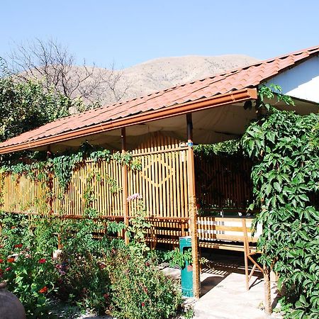 Gayane & Khikar B&B Чива Экстерьер фото